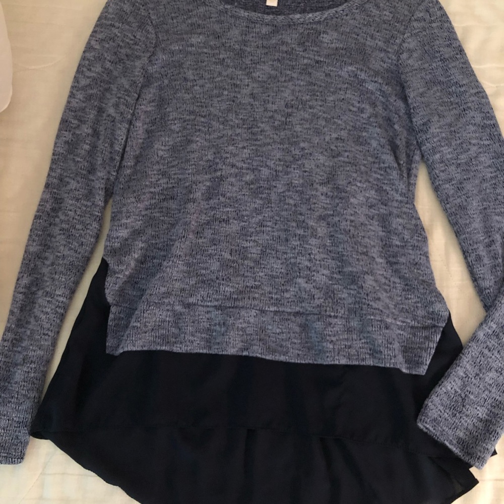 sweater - Picture 2 of 2